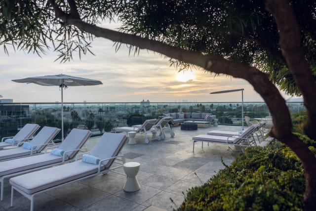 I|O ROOFTOP RESTAURANT LOUNGE & BAR photo 4