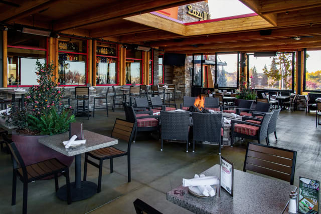 Lazy Dog Restaurant & Bar: Southlands photo 4