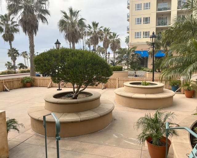 Courtyard Patio at 333 Pacific