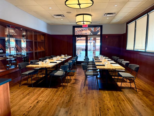 Private Dining Rooms at 810 Entertainment - South Barrington