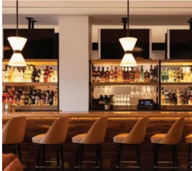 MAIN BAR at Beatrix: Loop