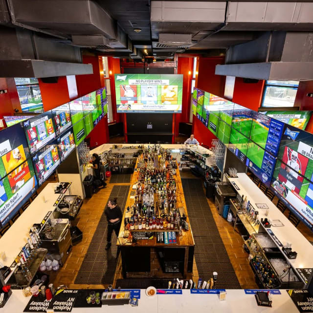 Main Floor at Continental Sports Lounge