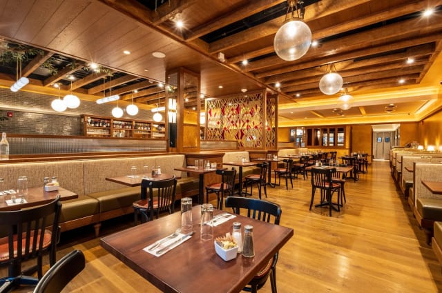 Main Dining Room at Friedman's Restaurant: Herald Square