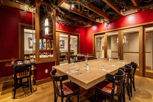 Semi Private Room at Friedman's Restaurant: Herald Square