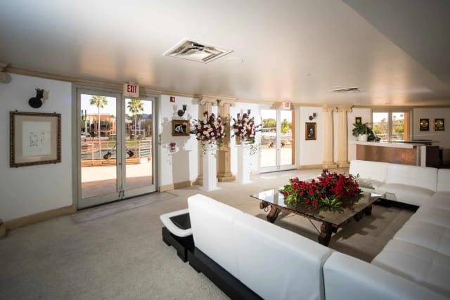 Lennon Room and Terrace at Hard Rock Cafe: Orlando