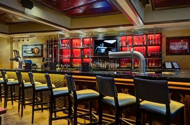 Vibe Lounge (Main Bar) at Hard Rock Cafe: Philadelphia