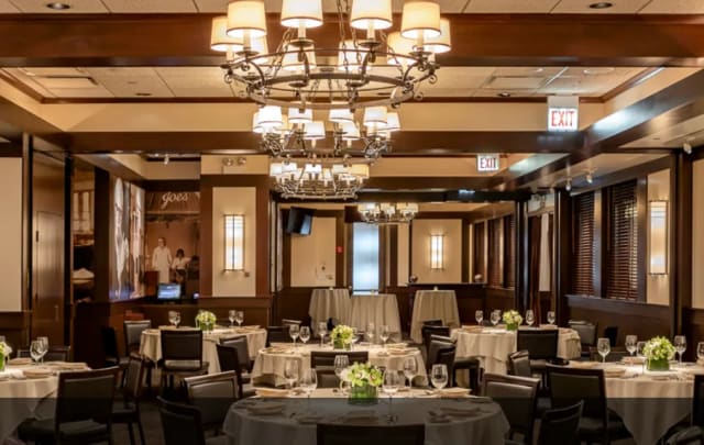 Family Room at Joe's Seafood, Prime Steak & Stone Crab: Chicago