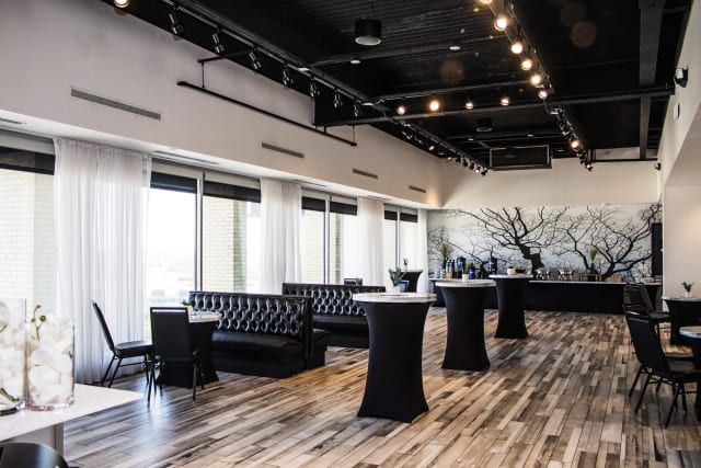 TOAST at Lorenzo Hotel Dallas, Tapestry Collection by Hilton