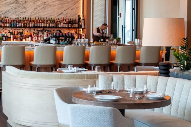 Bar and Lounge at Miru