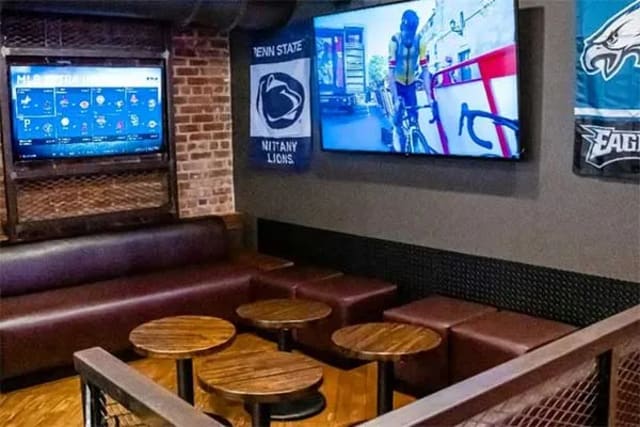 The Lounge at Madison at Olde City Cheesesteaks & Brew: Nomad
