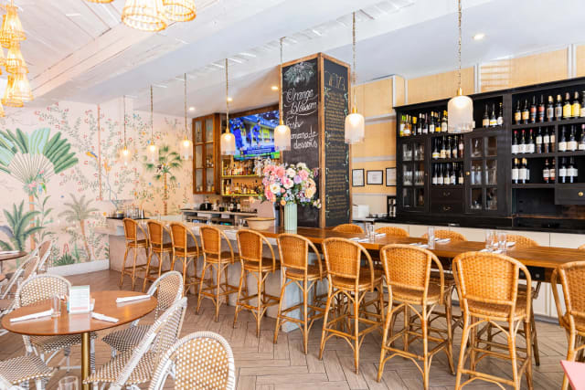 Dining Room at Orange Blossom at Boulan Hotel