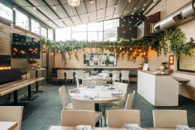 All Seasons Courtyard at Summer House Chicago