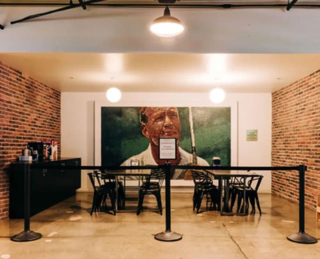 Arnold Palmer at Tipsy Putt - Sacramento