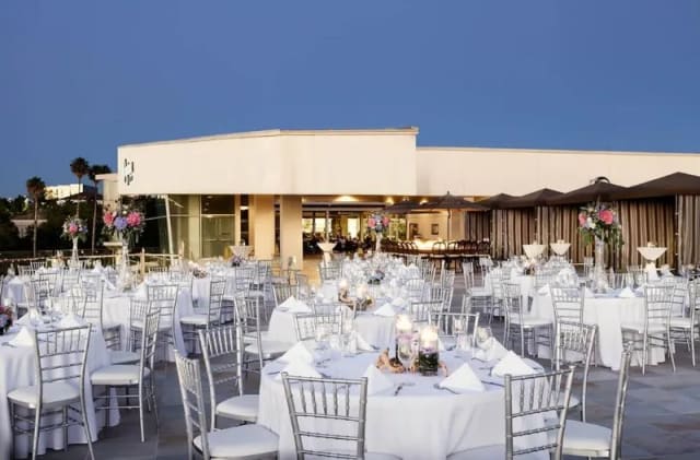Moonlight Veranda at Vintana Wine + Dine