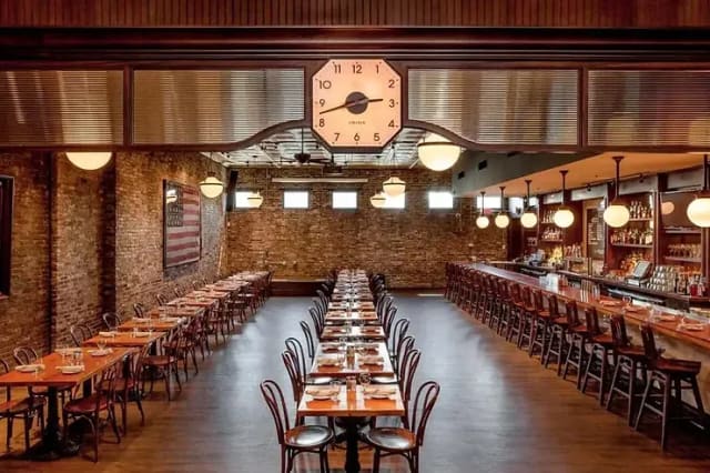 Discover Lincoln Tavern & Restaurant: South Boston’s Charming Event Space
