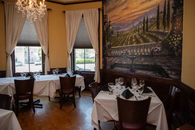 Guide to Celebration of Life Venues in Rhode Island: Finding the Perfect Setting
