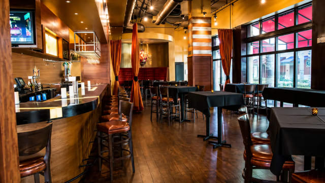 Crave American Kitchen & Sushi Bar – Fargo photo 1