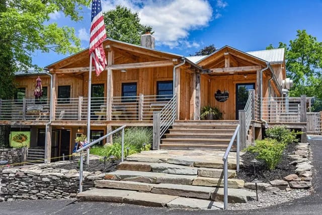 Backwoods Bar and Kitchen photo 4
