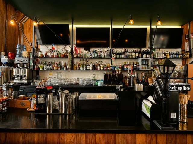 Queen’s Louisiana Po-boy Cafe photo 4
