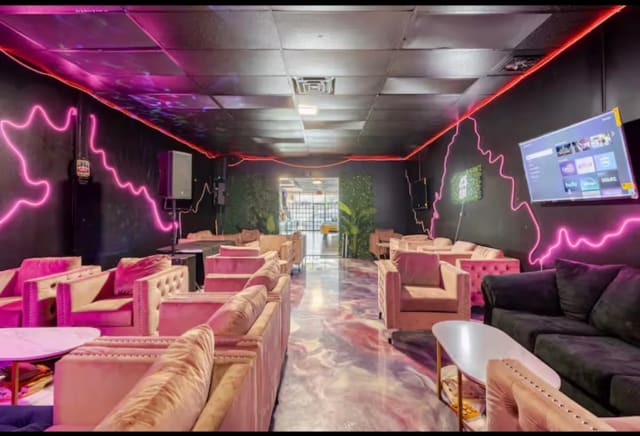 Vivid Lounge Orlando photo 5