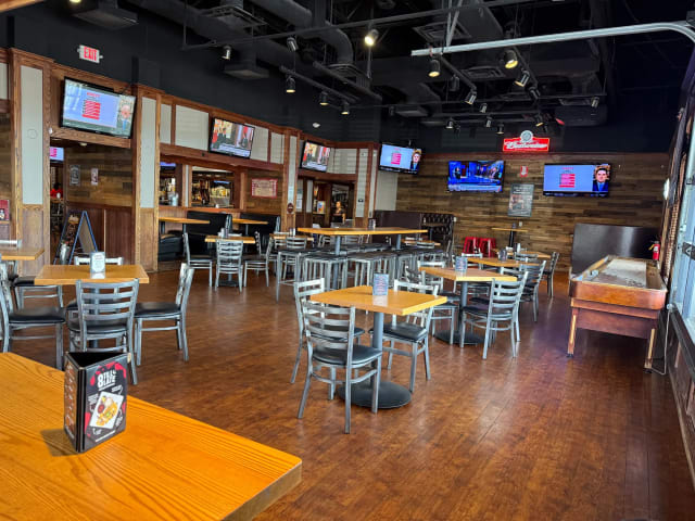 Craft Republic Bar & Grill photo 5