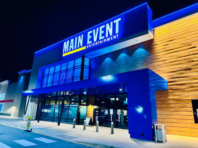 Main Event - Newark, DE photo 2