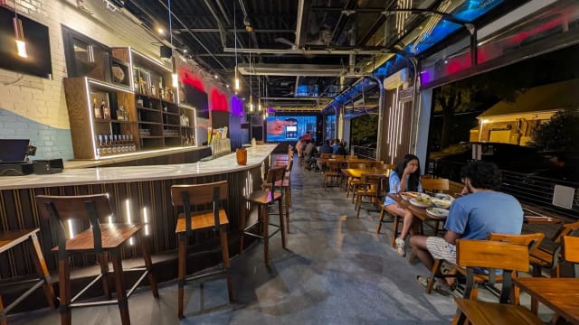 Taal - Sports Bar & Fine Dining photo 4