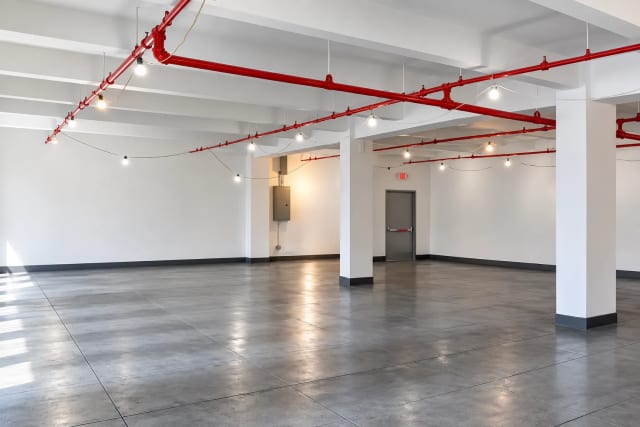 Manhattan Industrial Space photo 4