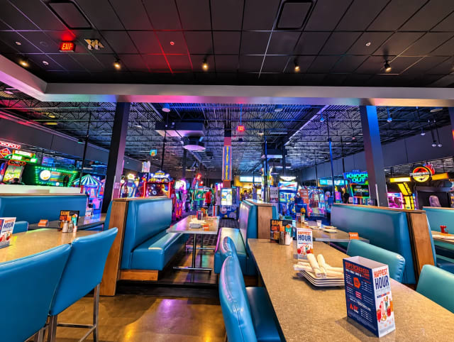 Dave & Buster's - Sioux Falls, SD photo 1