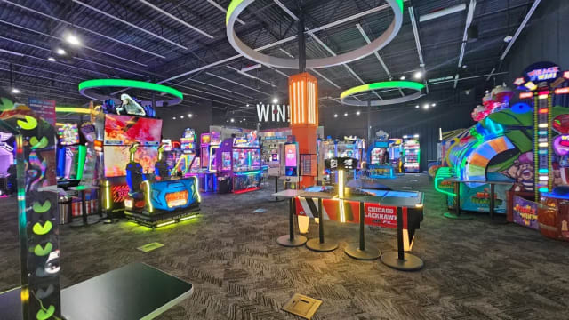Dave & Buster's - Orland Park, IL photo 1