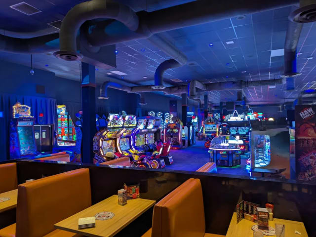 Dave & Buster's - Jacksonville, FL photo 2
