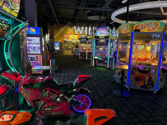 Dave & Buster's - Edina, MN photo 1