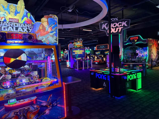 Dave & Buster's - Edina, MN photo 2