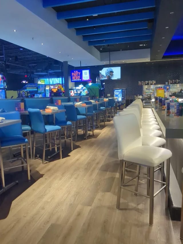 Dave & Buster's - Des Moines, IA photo 2