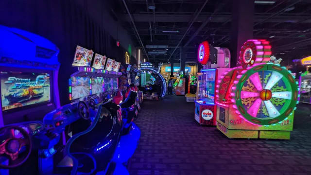 Dave & Buster's - Brooklyn, NY photo 2