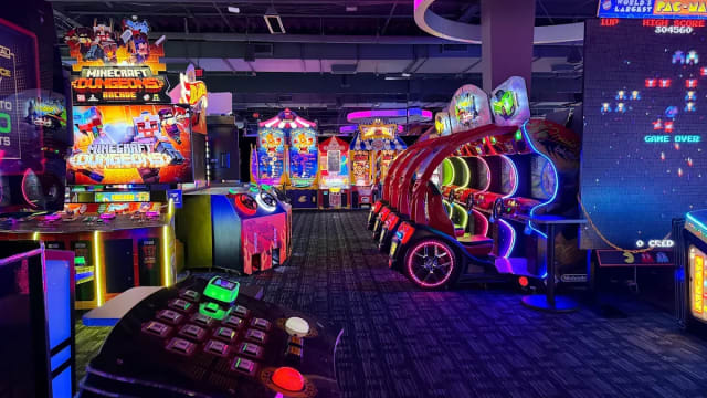 Dave & Buster's - Albany, NY photo 2