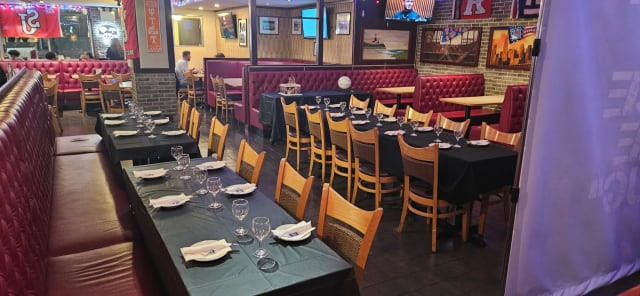 OBriens Bar & Grill photo 5