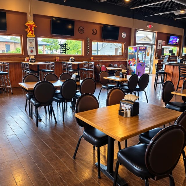 Rocket Bar & Grill photo 3