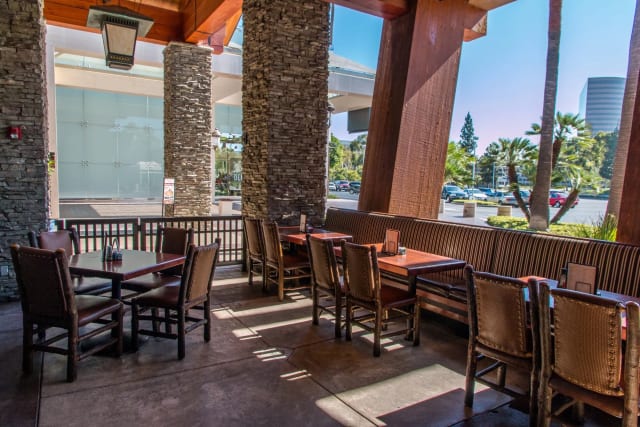 Claim Jumper Costa Mesa photo 2