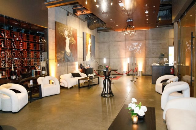 Q Lounge at Anqi Bistro
