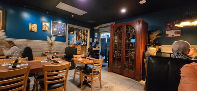 The Grove Cucina & Wine photo 3