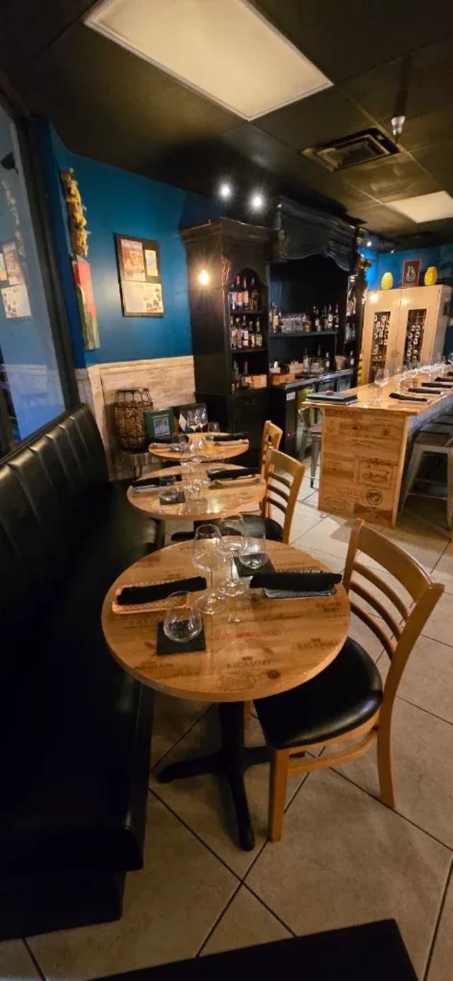 The Grove Cucina & Wine photo 4