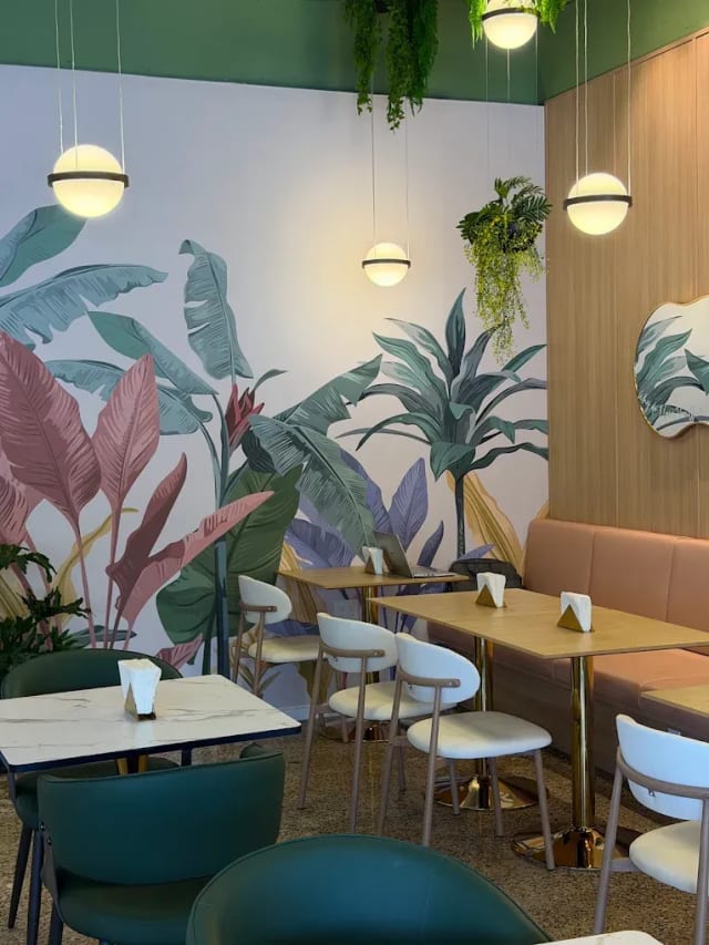 Vanilla Cafe - Hollywood photo 4