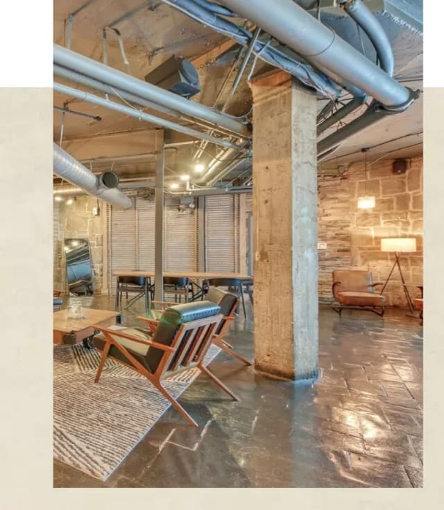 Tavern Lounge at Park Tavern