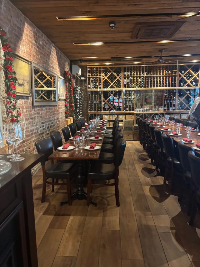 Via Trenta Osteria & Wine Bar photo 3