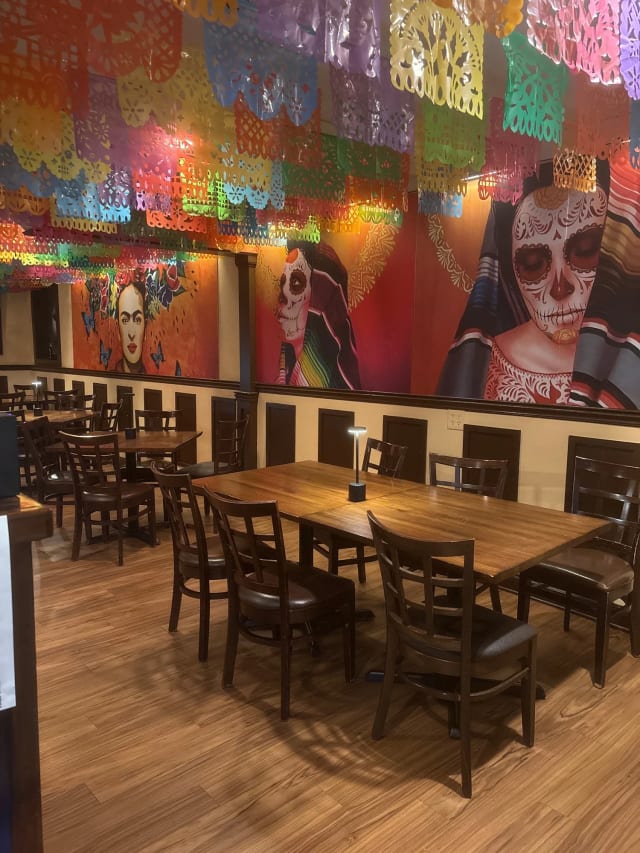 Luna y Sol Mexican Restaurant photo 2