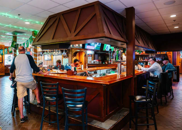Mount Prospect Public House photo 3