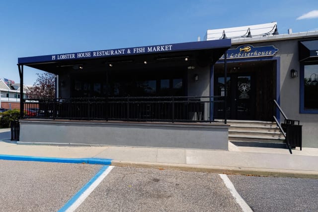 PJ Lobster House photo 3