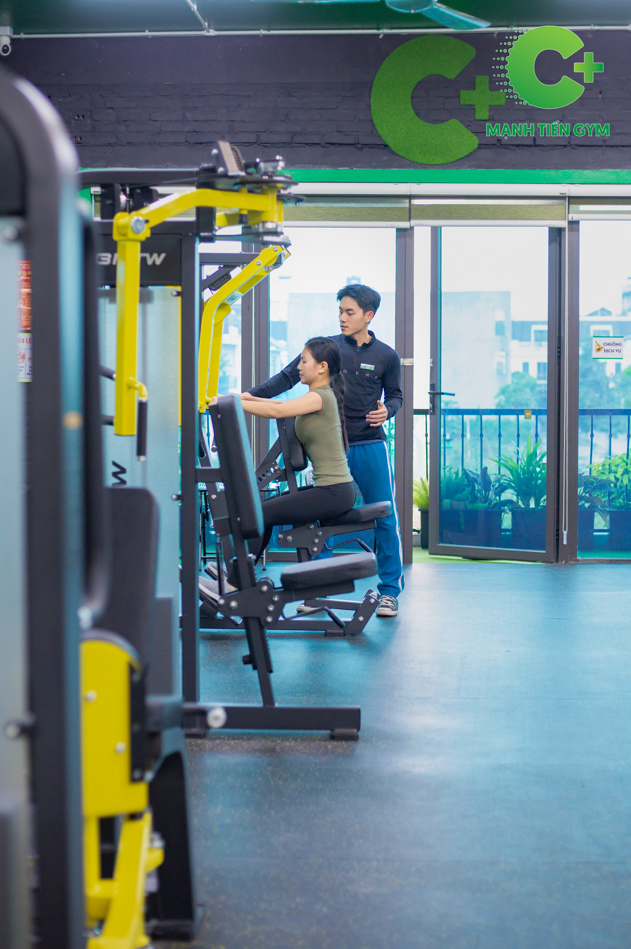 Dynamic fitness photography