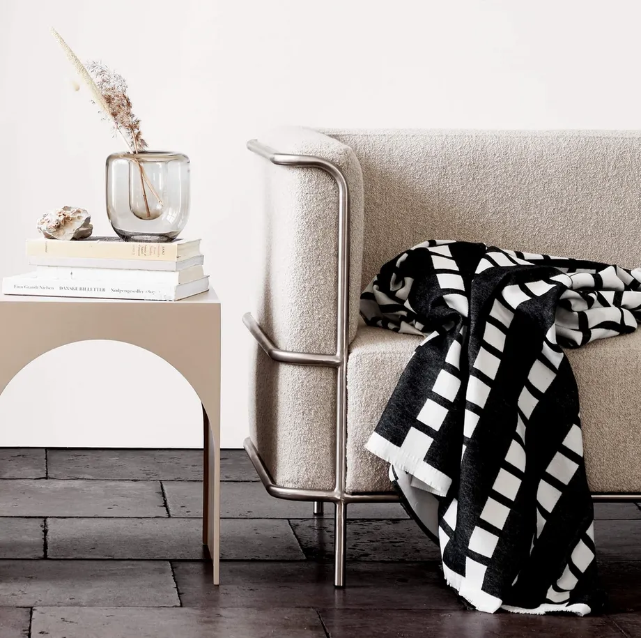 Modernist - canapé beige 2 places